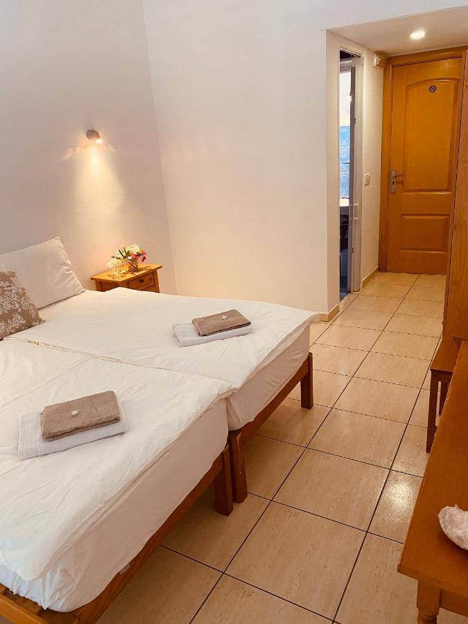 Hostal Villa Senese Пегера Экстерьер фото