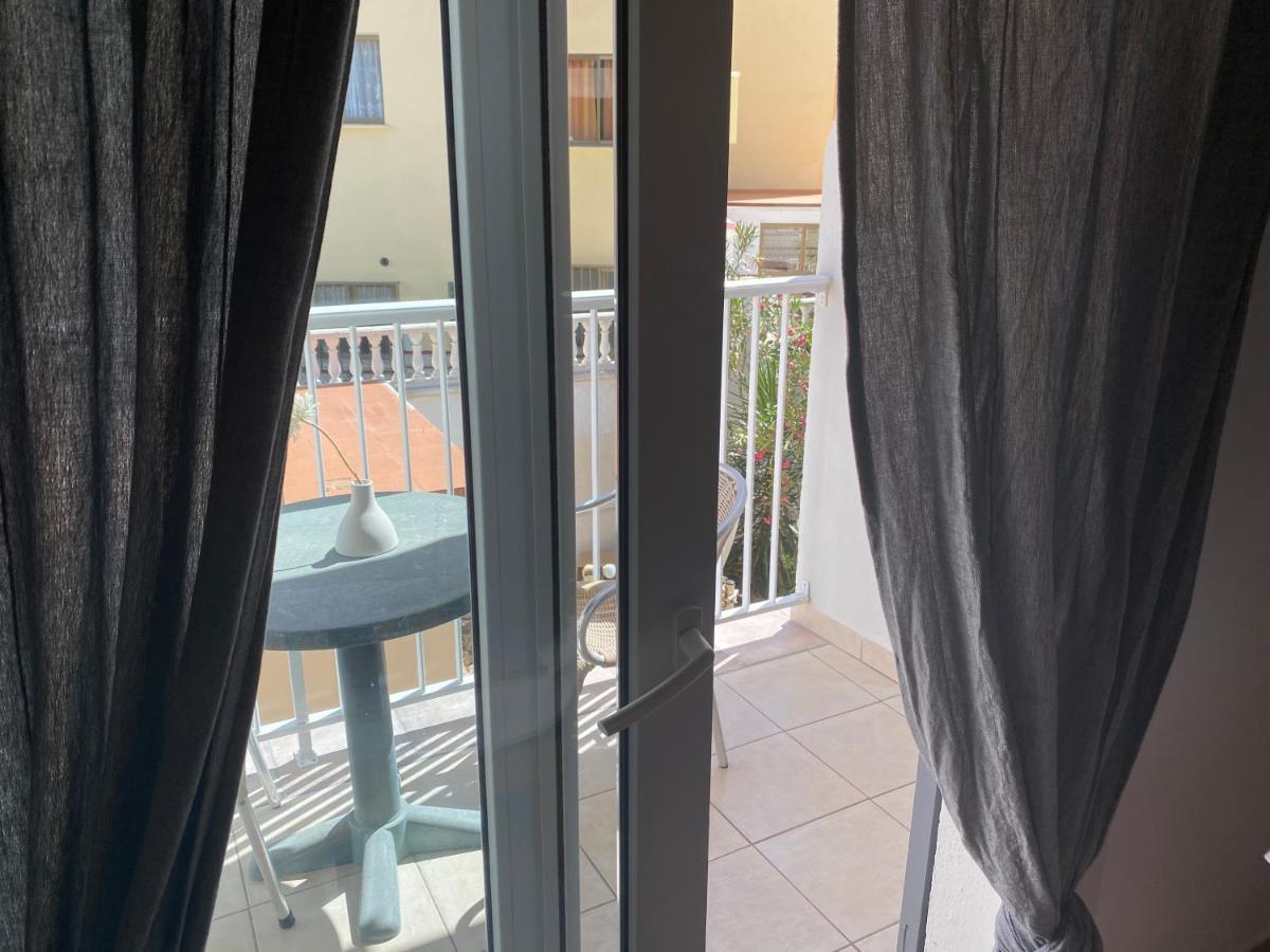 Hostal Villa Senese Пегера Экстерьер фото